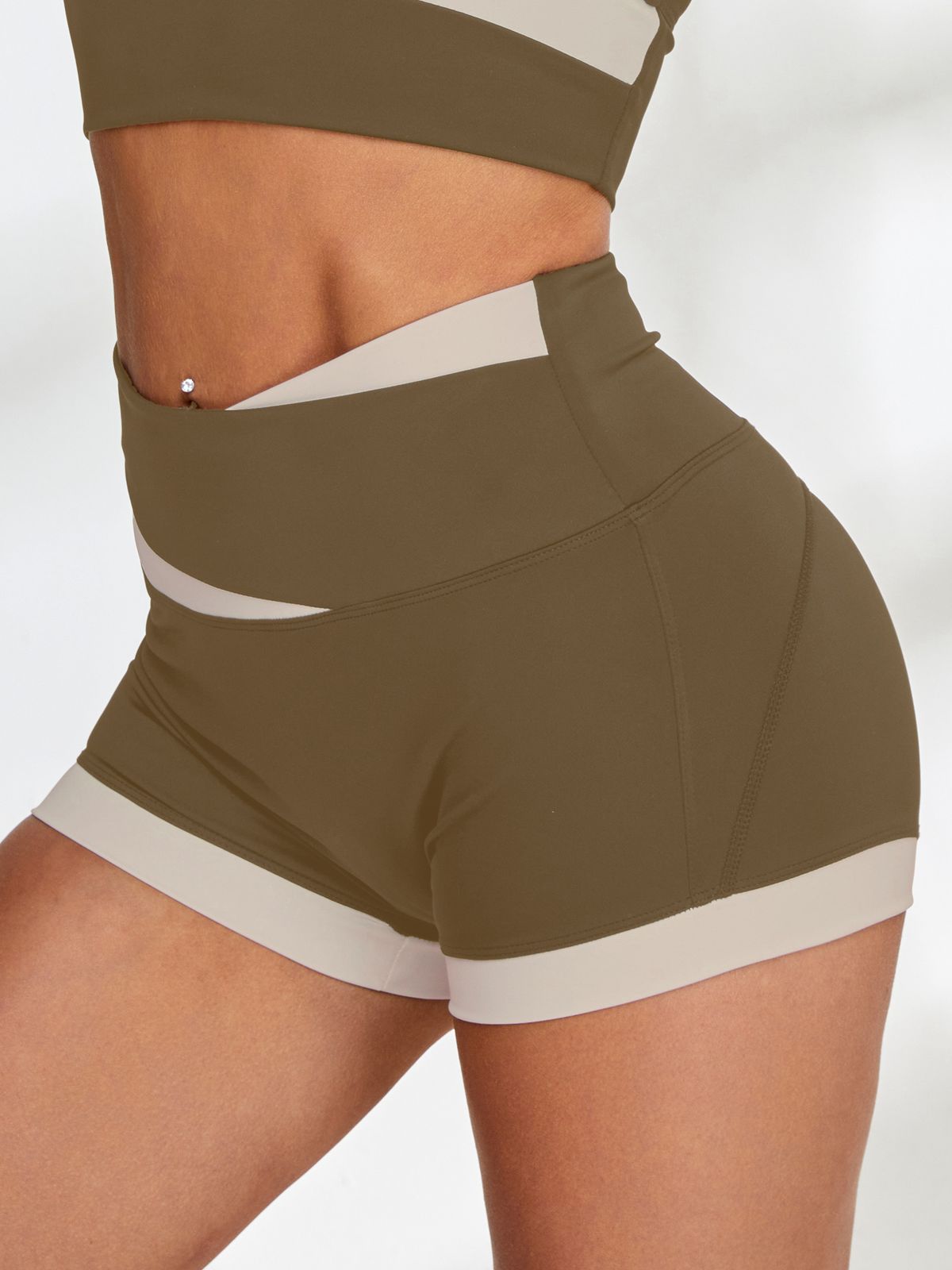 BUYCO Female Contrast Color Cross Back Short Tracksuit