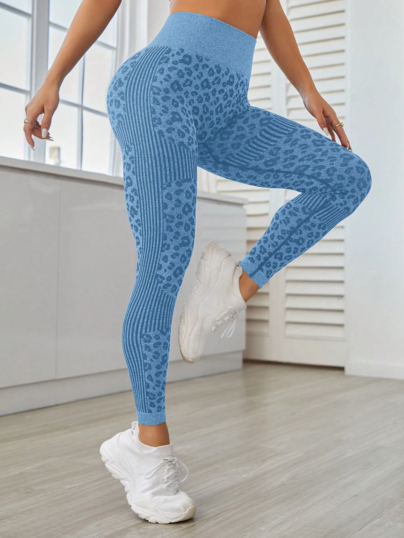BUYCO Female Leopard Print Quick-dry Fit Leggings