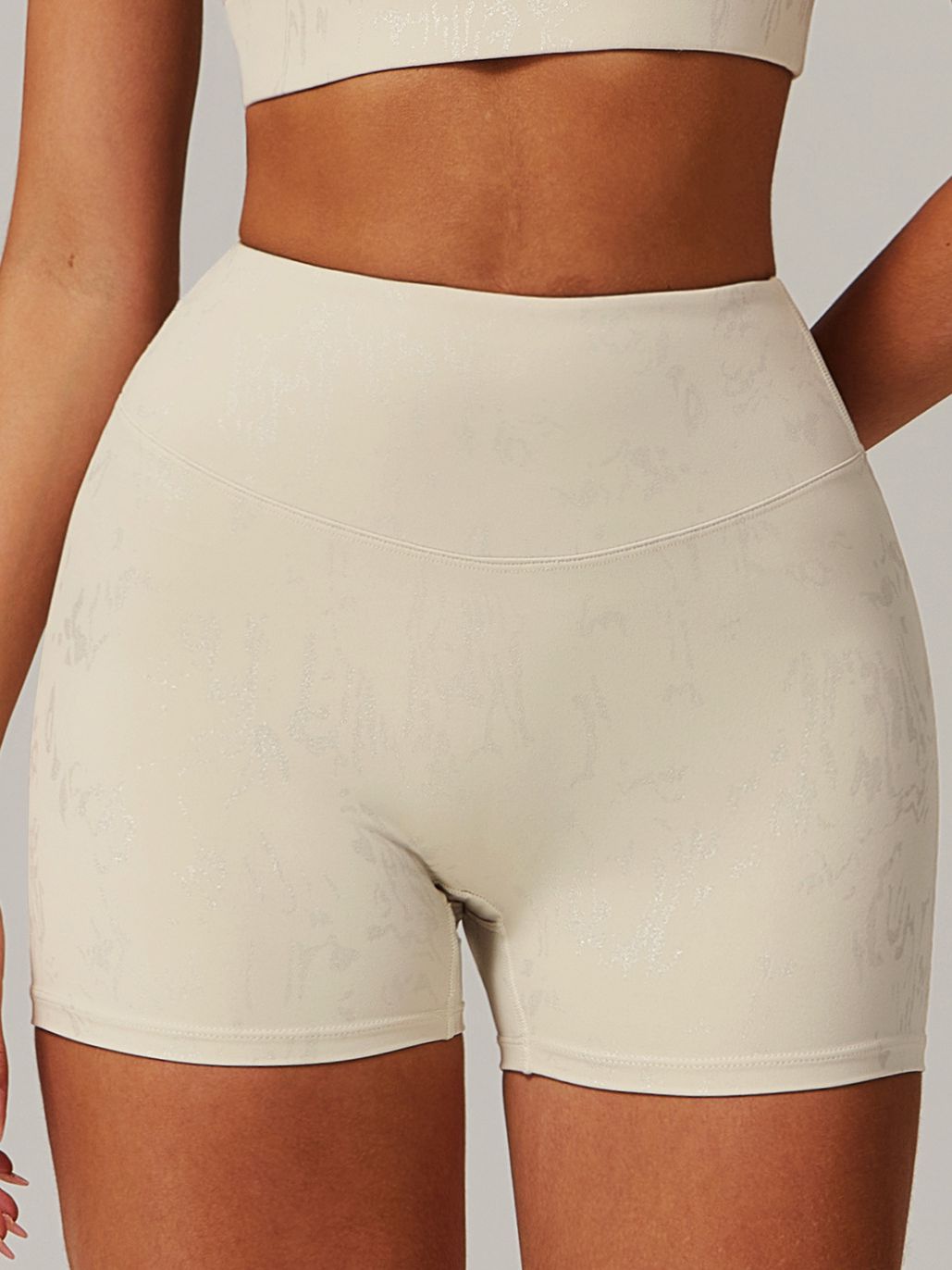 BUYCO Female High-rise Modern Stamping Print Quick Dry Ruched Back Fit Shorts