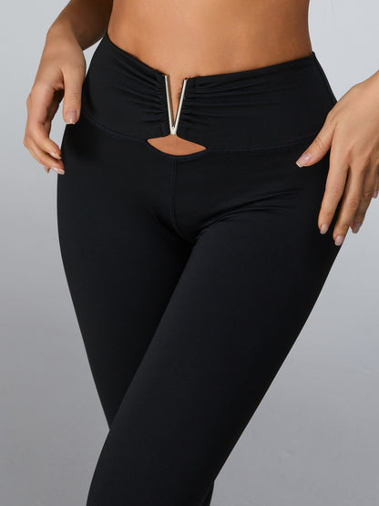 BUYCO Female Cutout V Shape Metal Sports Bras