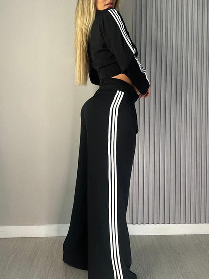 BUYCO Female Contrast Color Stripes Big Heart Collar Pocket Casual Tracksuit