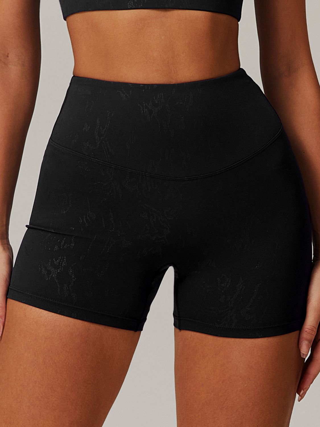 BUYCO Female High-rise Modern Stamping Print Quick Dry Ruched Back Fit Shorts