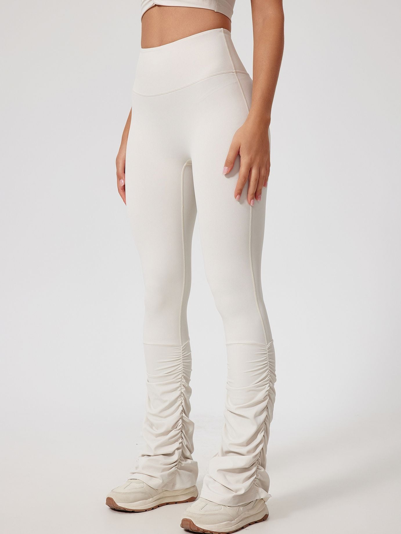 BUYCO Female Solid Color Flare Folds High-rise Leggings
