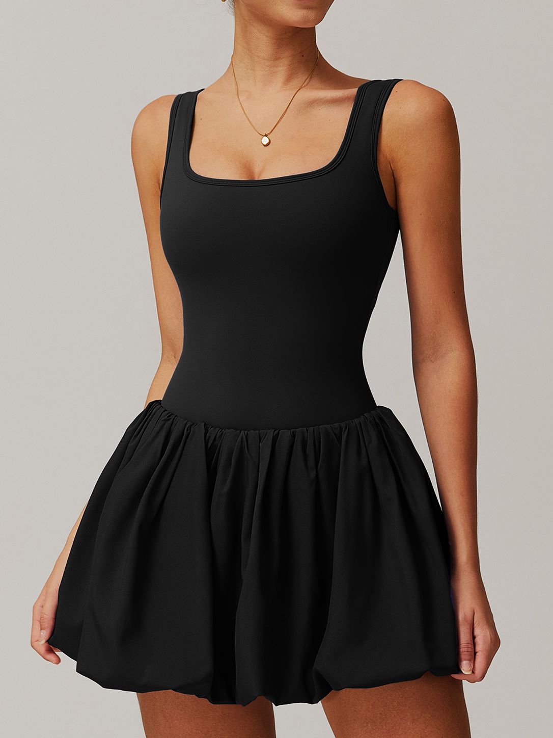 BUYCO Female Solid color U Collar Backless 2 in 1 Pleated Tennis Dress