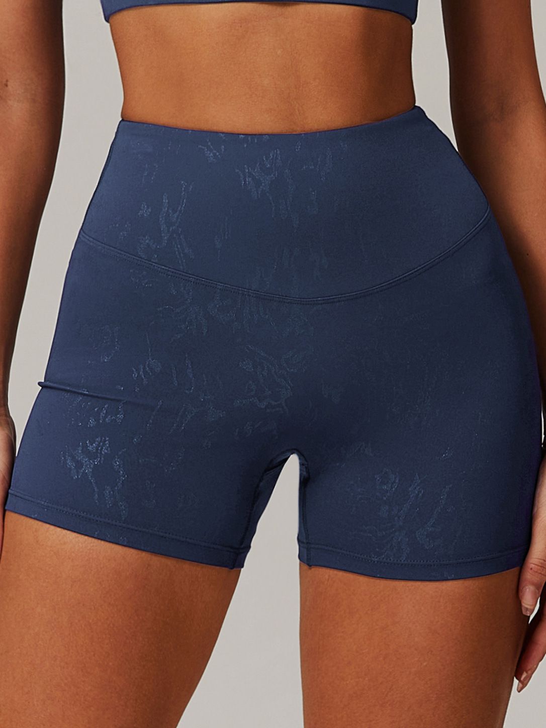 BUYCO Female High-rise Modern Stamping Print Quick Dry Ruched Back Fit Shorts