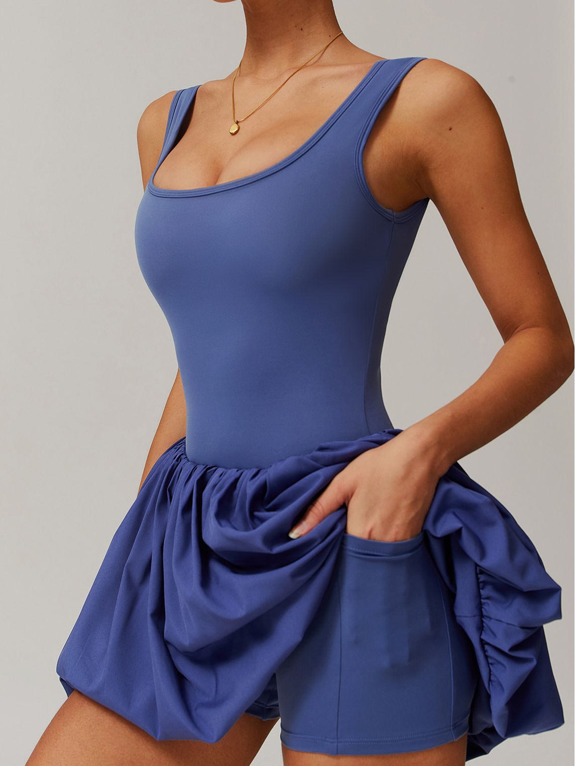 BUYCO Female Solid color U Collar Backless 2 in 1 Pleated Tennis Dress