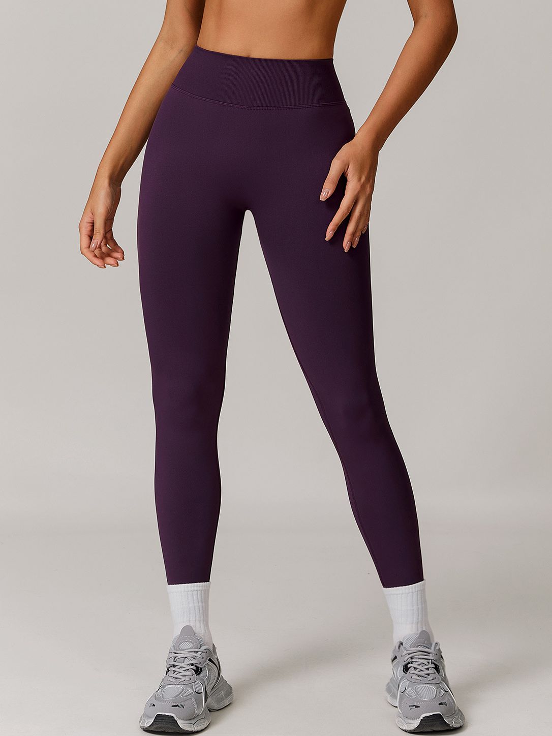 BUYCO Female Seamless Solid Color Elastic Tight Push Up Design Leggings