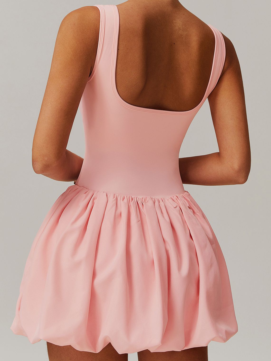 BUYCO Female Solid color U Collar Backless 2 in 1 Pleated Tennis Dress