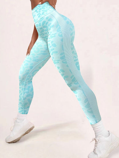 BUYCO Female Leopard Print Ruched Back Legging