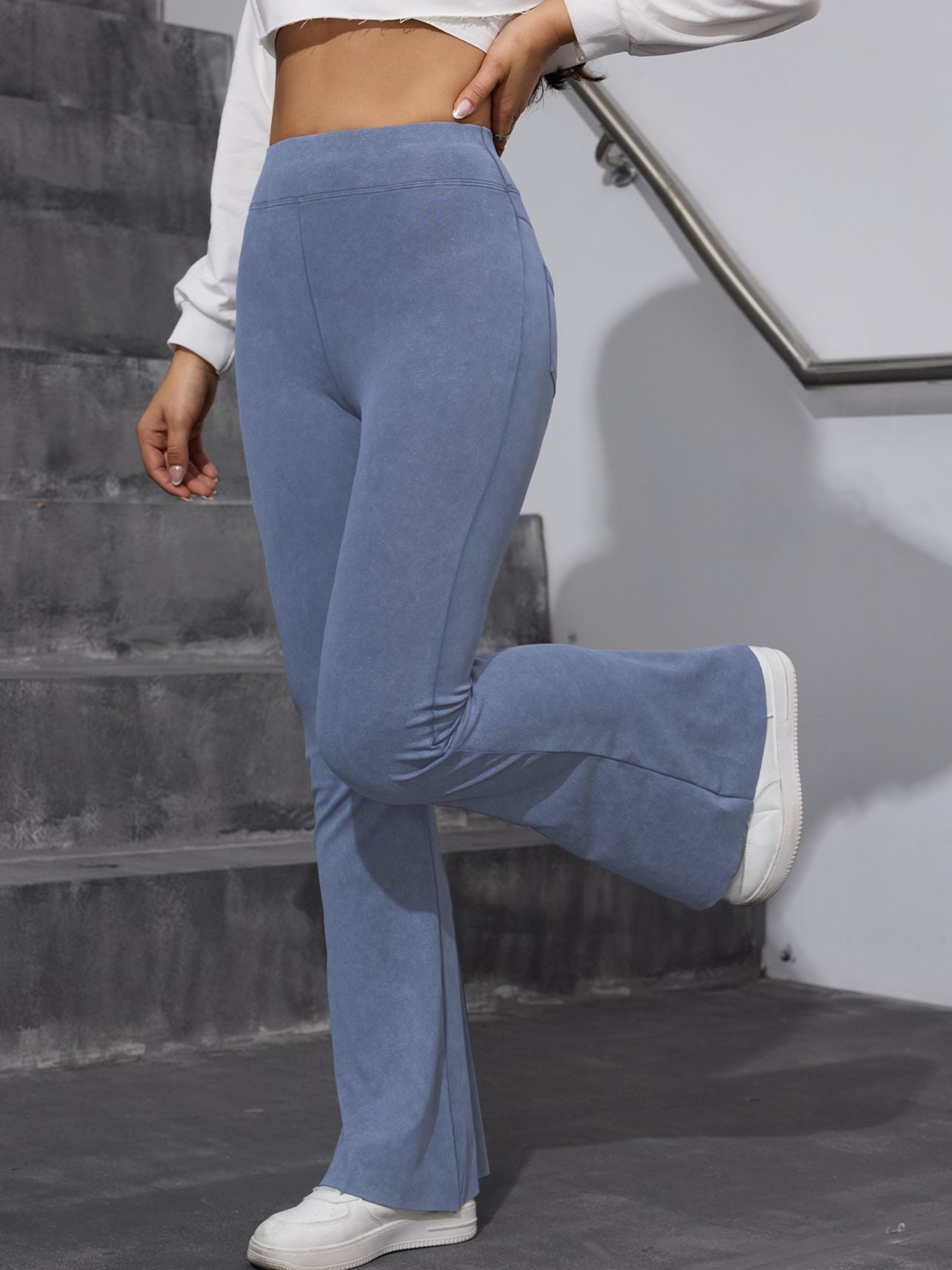 BUYCO Female Hip-lift Denim Elastic Tight Flare Leggings