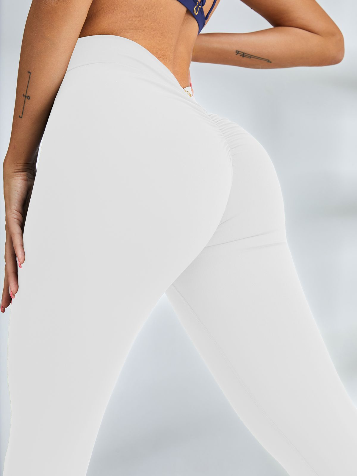BUYCO Female Ruched Back Deep V Back Leggings