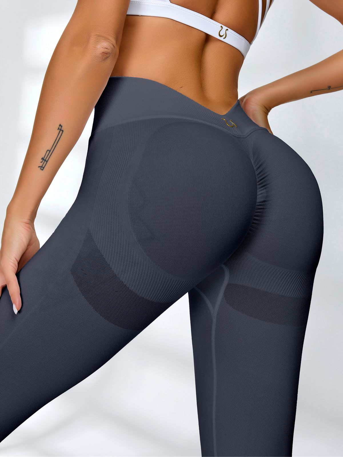 BUYCO Female Fitted Deep V Back Ruched Back Leggings