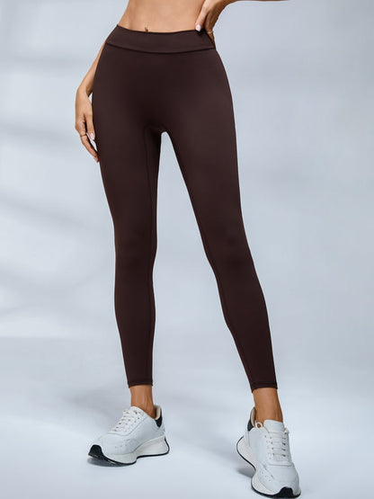 BUYCO Female Ruched Back Deep V Back Leggings