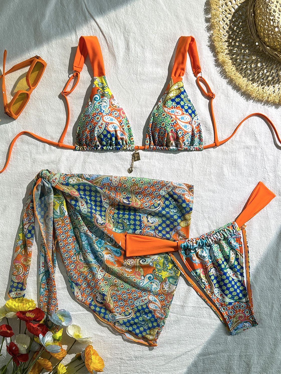 BUYCO Female Fitted Flowers Print Contrast Color Mesh 3-Pieces Bikini Set