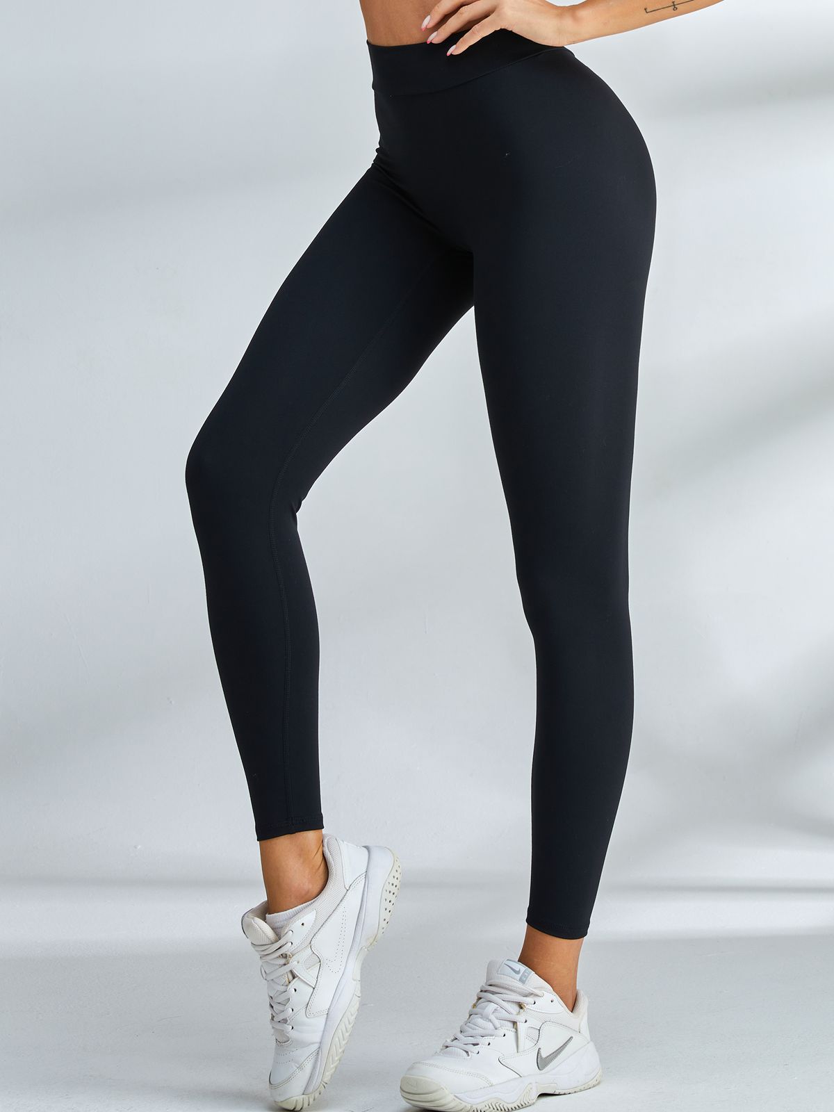 BUYCO Female Ruched Back Deep V Back Leggings
