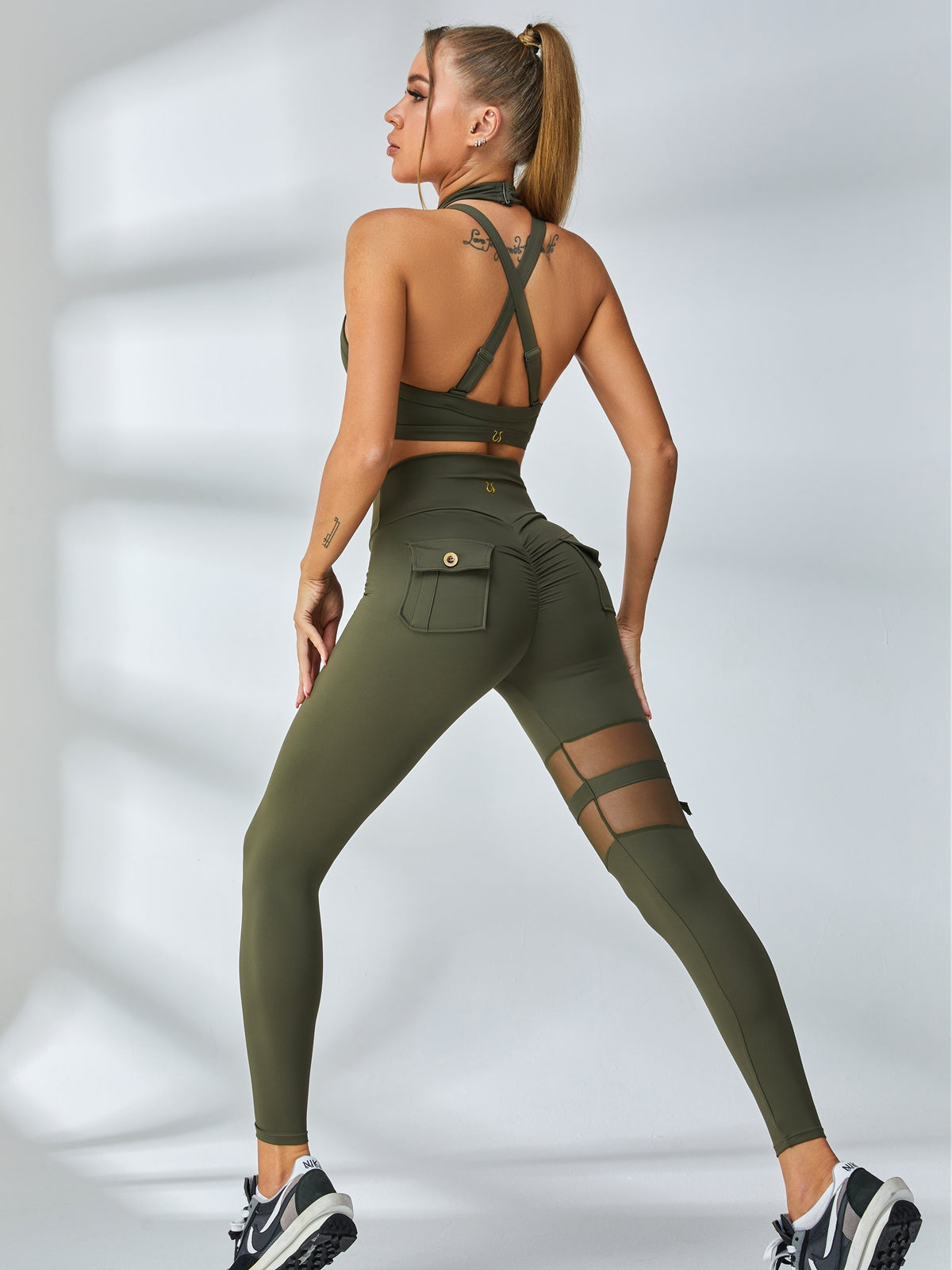 BUYCO Female Unique Cut Out Pocket Mesh Ruched Back Sportswear