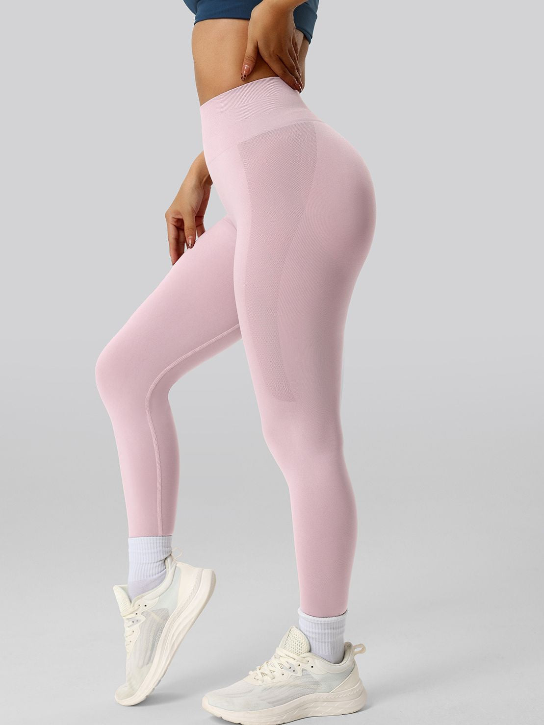 BUYCO Female Quick-dry Seamless Hip-lift Ruched Back Leggings