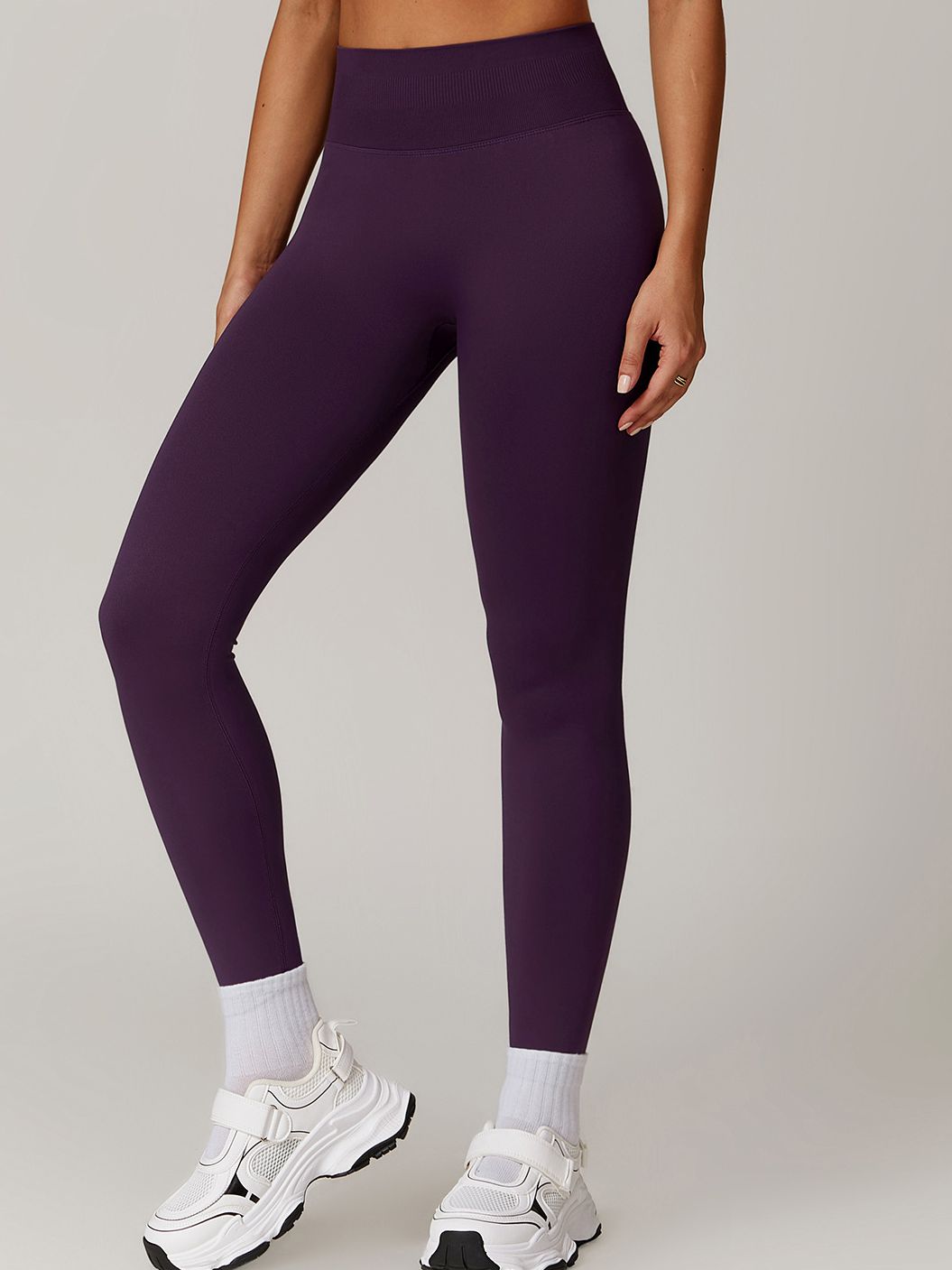 BUYCO Female Seamless Ruched Back High-waisted Fit Leggings