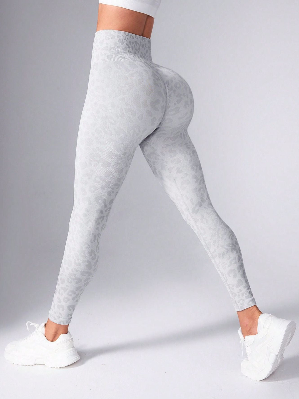 BUYCO Female Leopard Print Elastic Tight Ruched Back Leggings