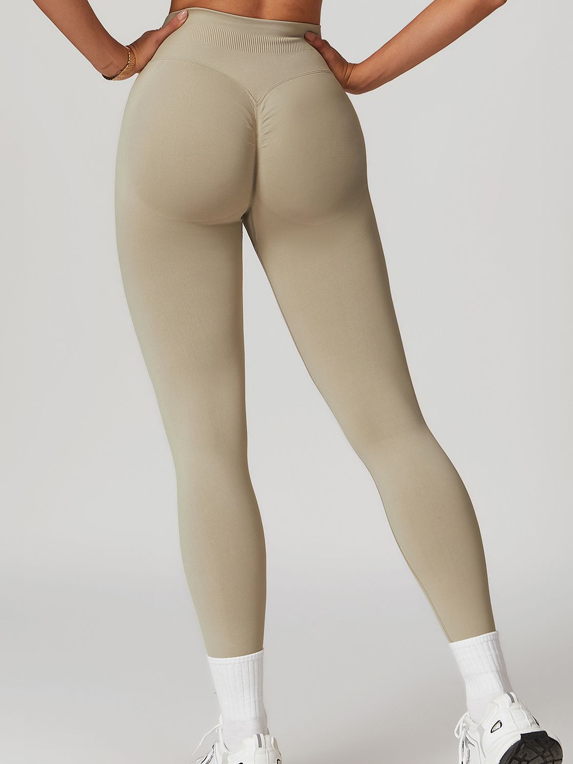 BUYCO Female Seamless Ruched Back High-waisted Fit Leggings