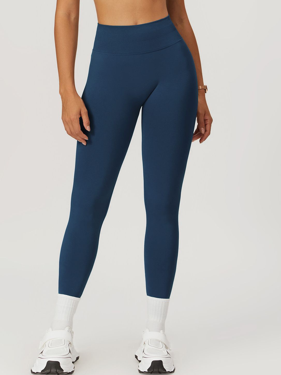 BUYCO Female Seamless Ruched Back High-waisted Fit Leggings