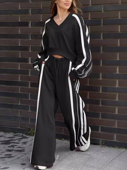 BUYCO Female Contrast Color Stripes Big Heart Collar Pocket Casual Tracksuit