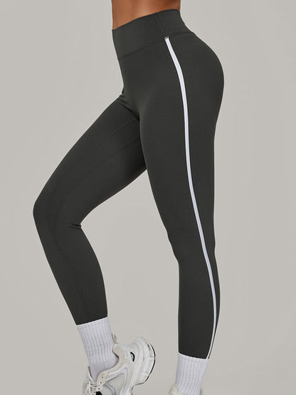 BUYCO Female Contrast Color Stripe Sports Bras