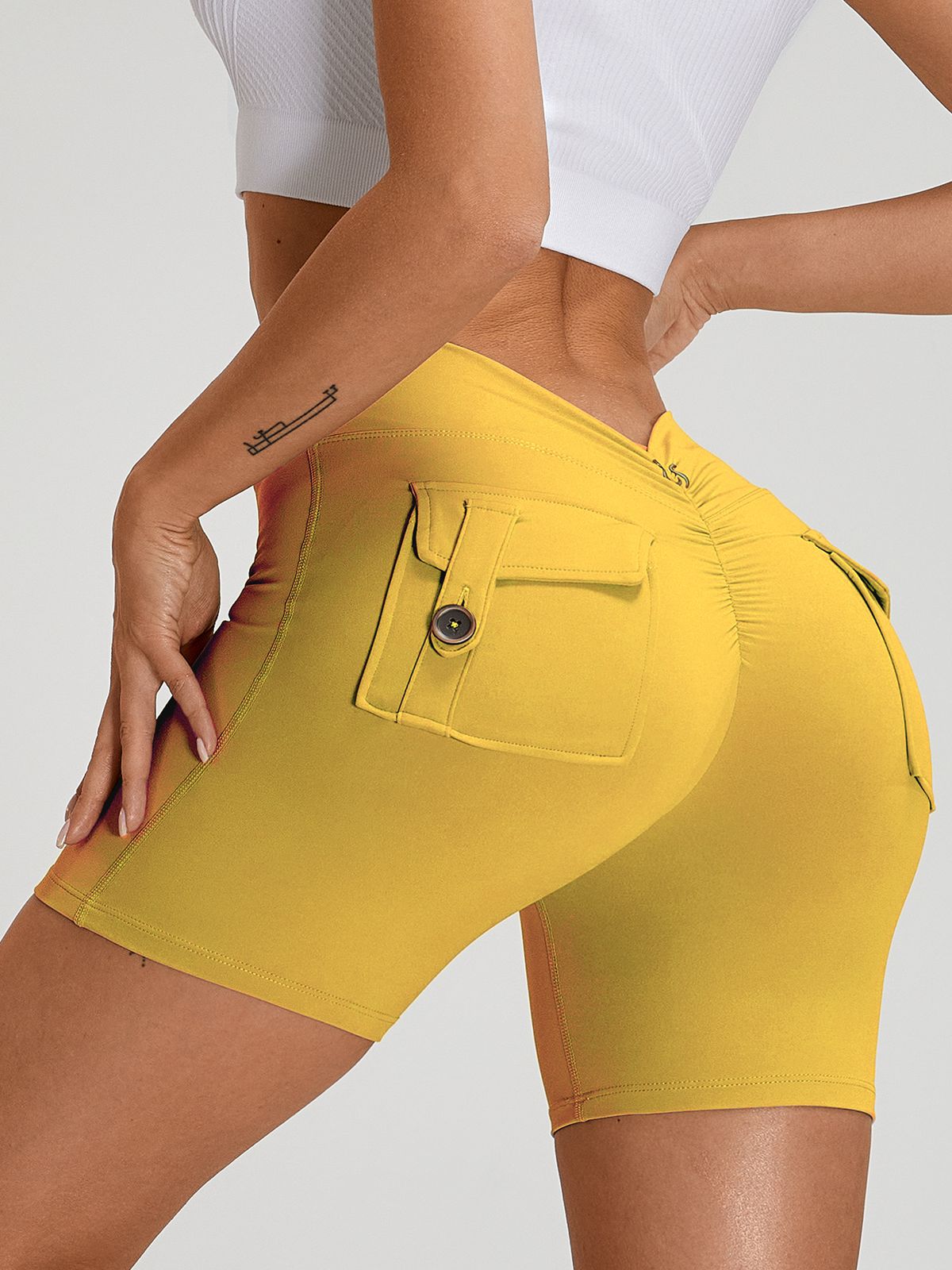 BUYCO Female Deep V Back Pocket Ruched Back Fit Shorts