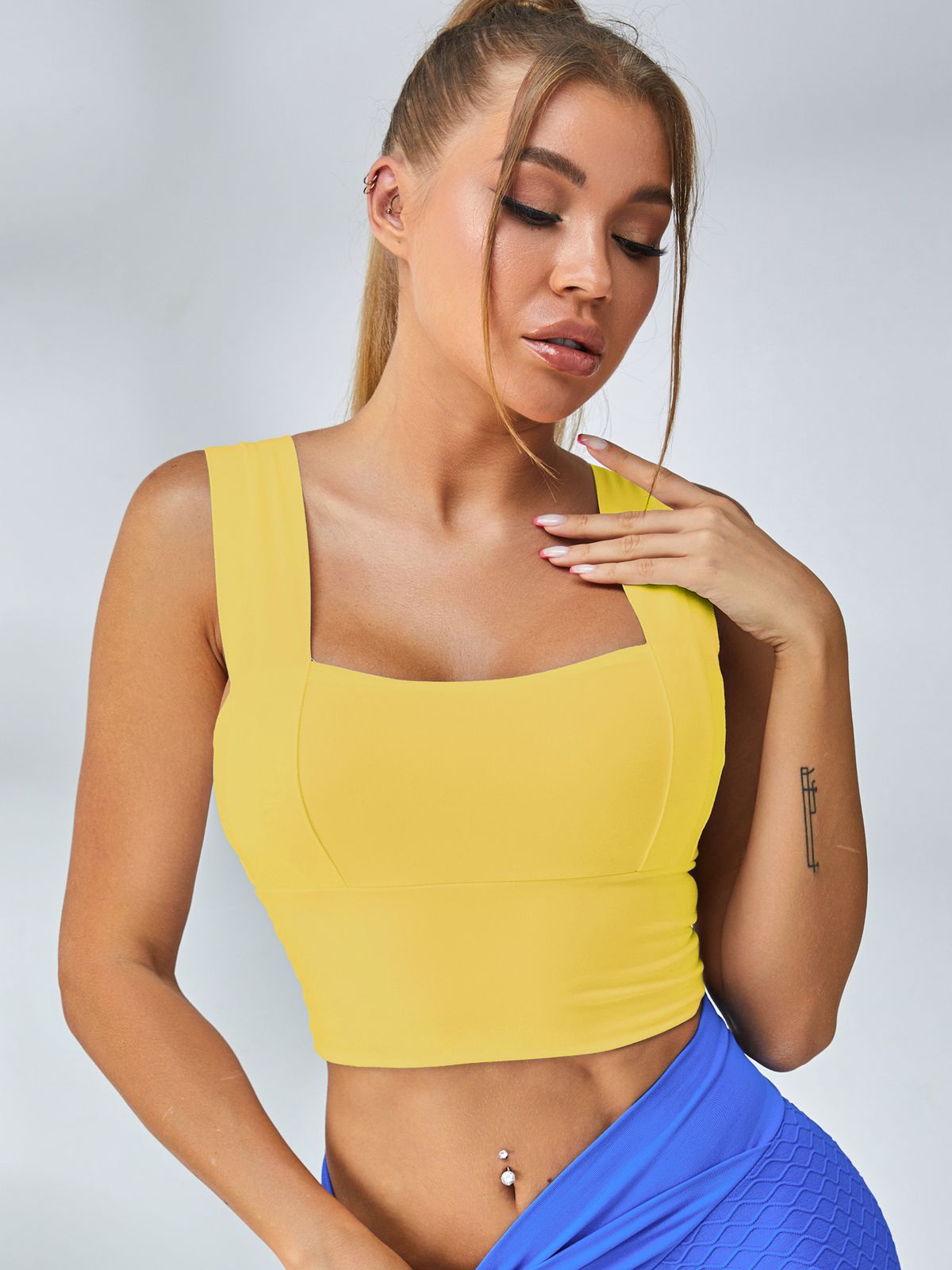 BUYCO Female Wide Shoulder Strap Sports Bras