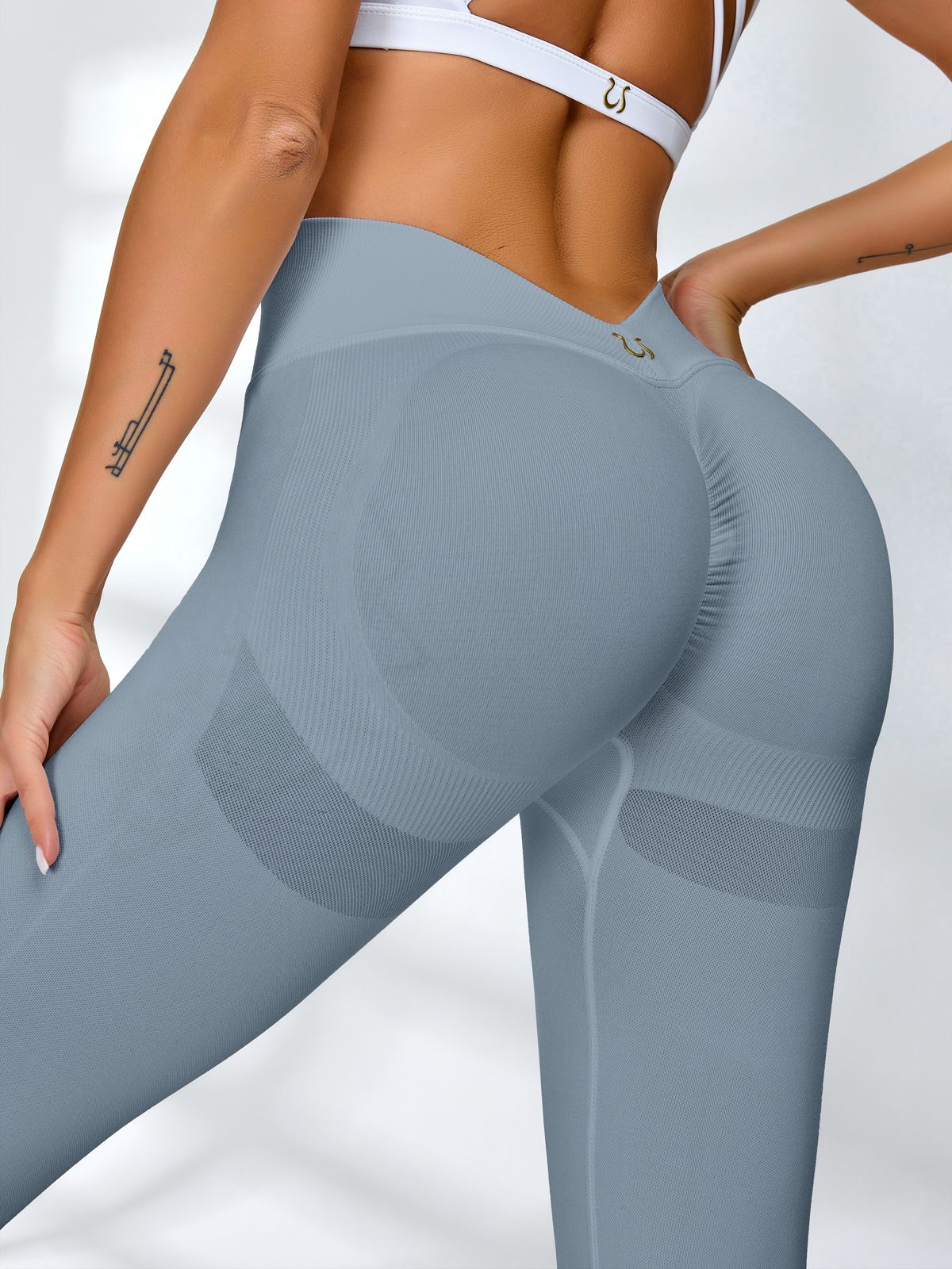 BUYCO Female Fitted Deep V Back Ruched Back Leggings