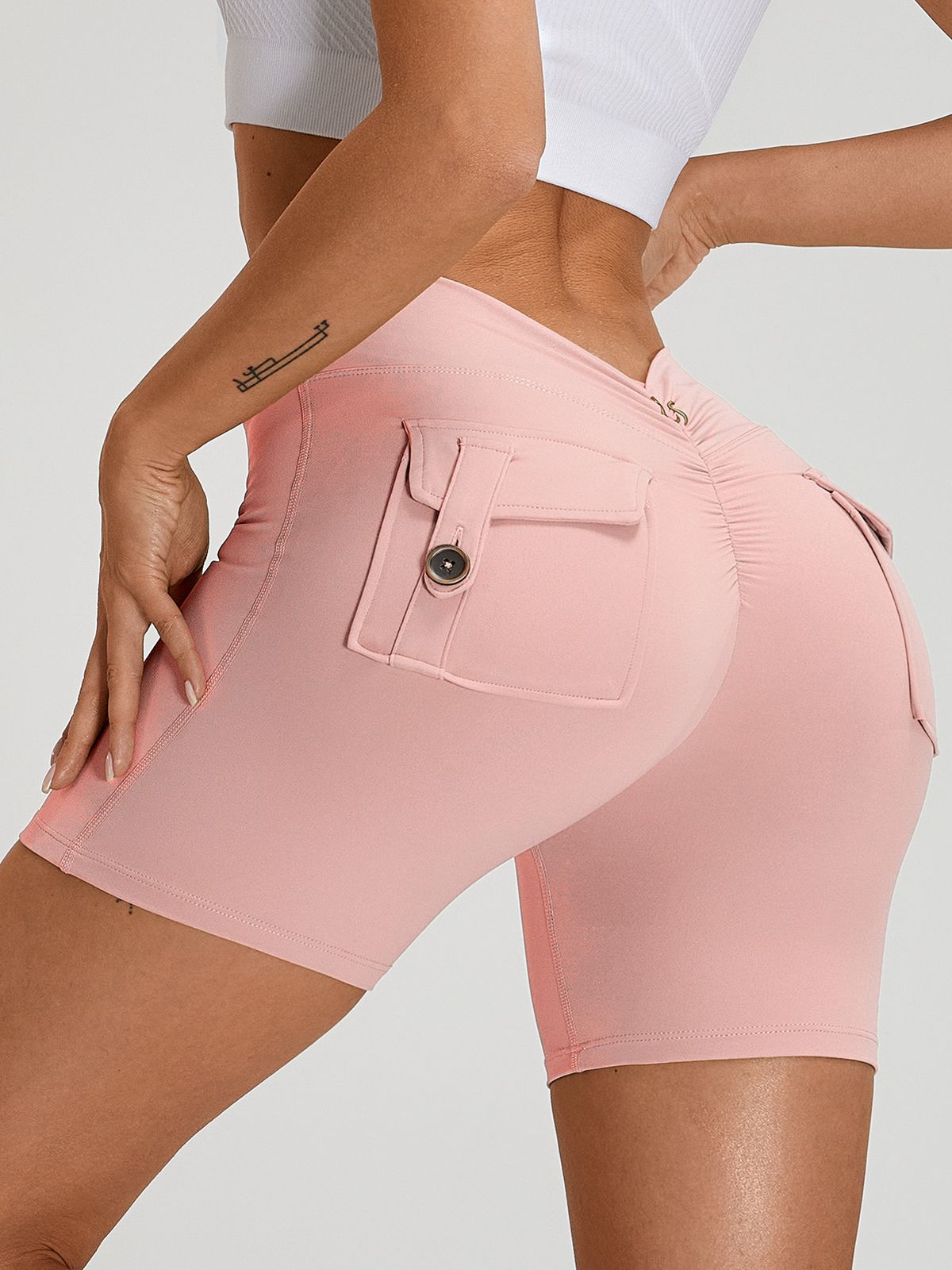 BUYCO Female Deep V Back Pocket Ruched Back Fit Shorts