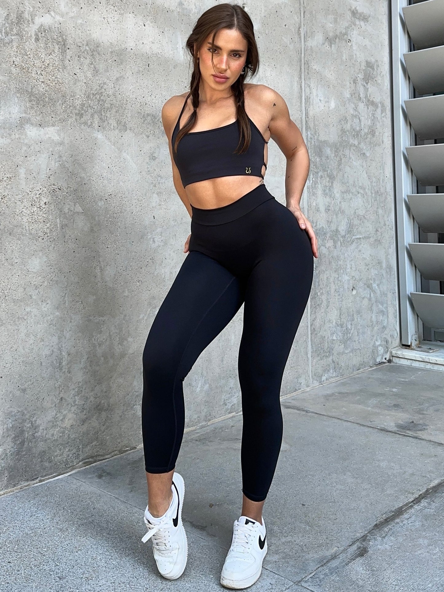 BUYCO Female Ruched Back Deep V Back Leggings X Carmen⭐