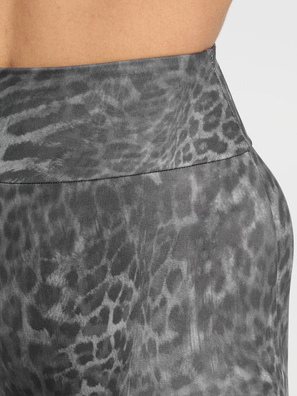 BUYCO Female Leopard Print Ruched Back Leggings