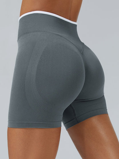 BUYCO Female Stripes Seamless High-rise Shorts