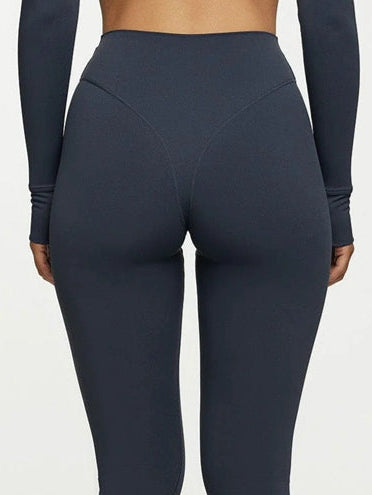 BUYCO Female Super Twist Thumbhole Cropped Top