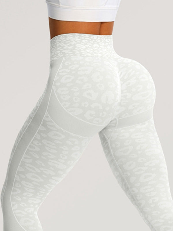BUYCO Female Seamless Leopard Print Modern Fit Leggings