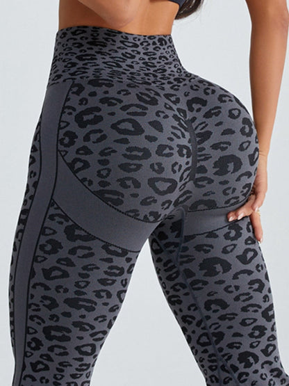 BUYCO Female Seamless Leopard Print Flare Fit Leggings