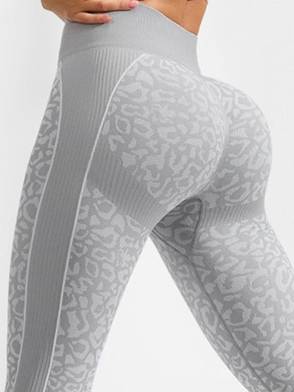 BUYCO Female Seamless Leopard Print Fit Leggings