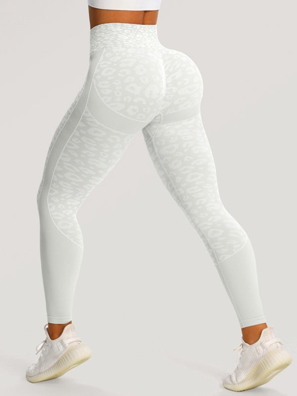 BUYCO Female Seamless Leopard Print Modern Fit Leggings