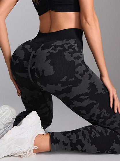 BUYCO Female Seamless Camouflage Modern Fit Leggings