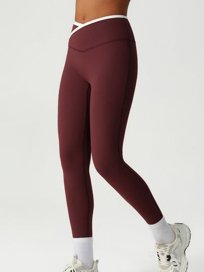 BUYCO Female Fitted Contrast Color Stripe Cross Back Sports Bras